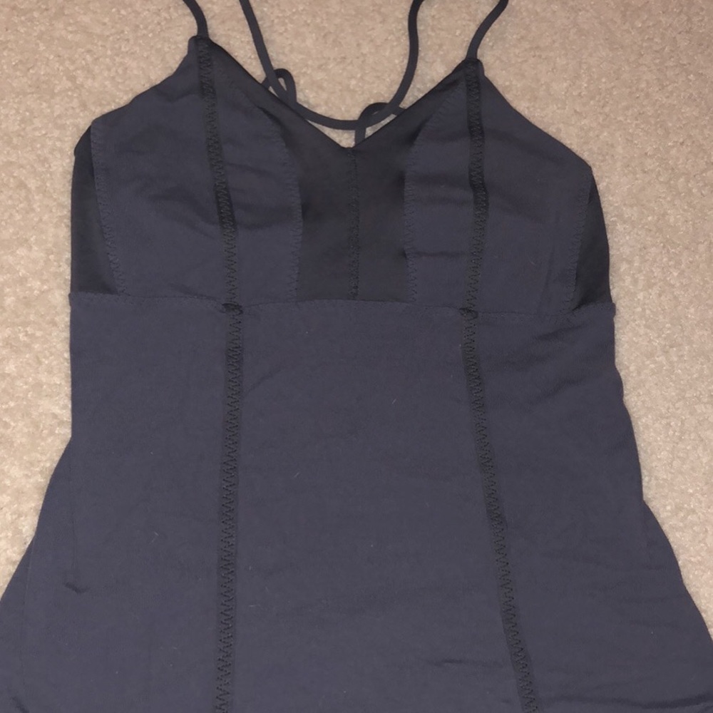 Lululemon workout top